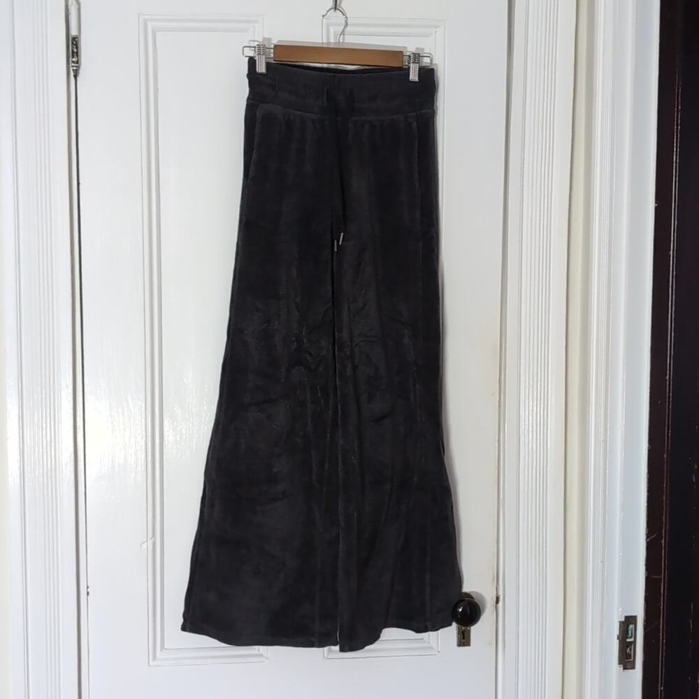 🫰🏼Lululemon Velvet Terry Loungers